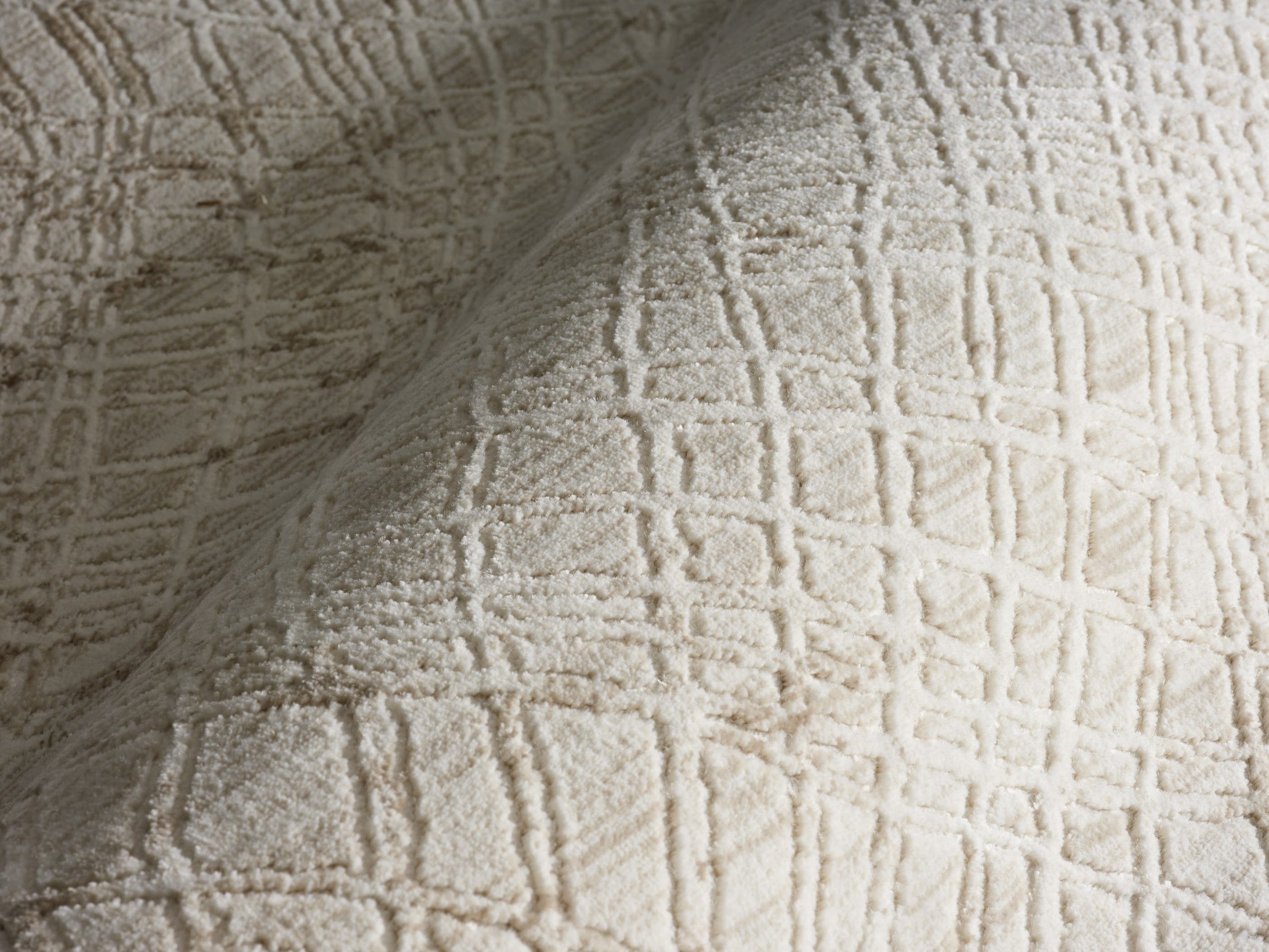 Lafayette Sterling cream and gold abstract area rug, close-up of the high-and-low woven pile