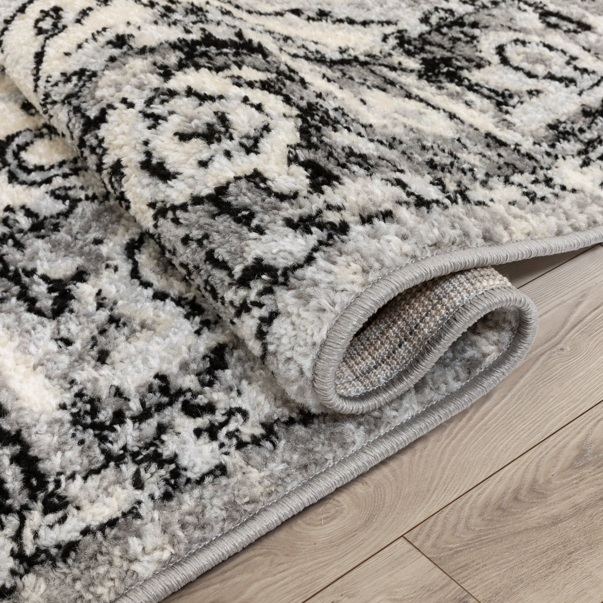 Arctic Bloom Medallion Oriental Ivory Grey High-Low Rug Well Woven