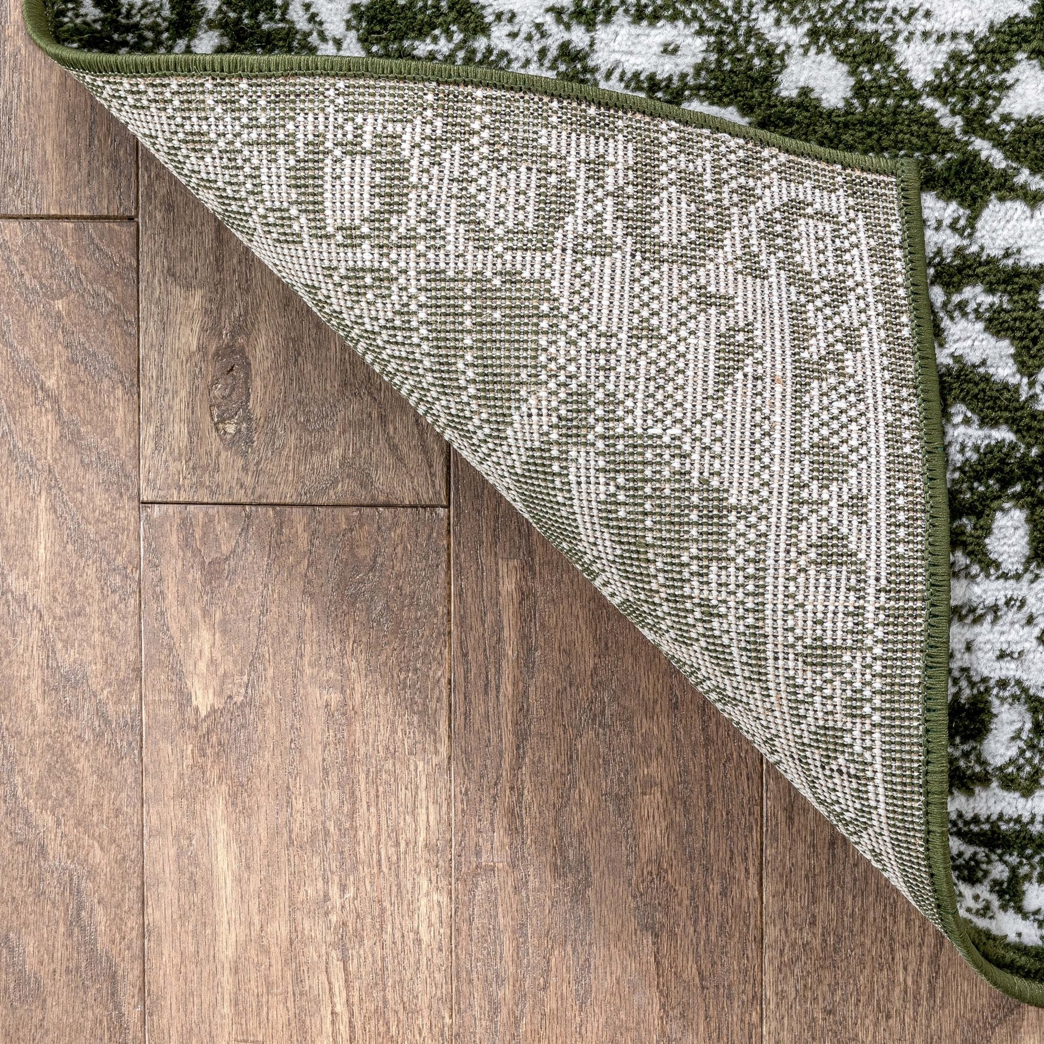 Disa Vintage Medallion Green Soft Rug By Chill Rugs Well Woven