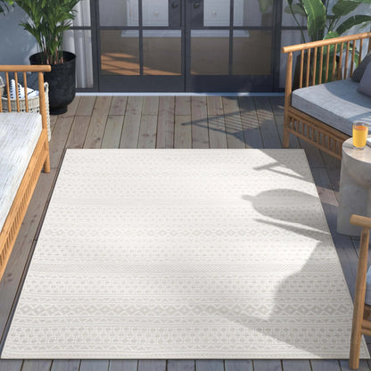 Arwen Tribal Indoor/Outdoor Ivory Textured Rug Well Woven