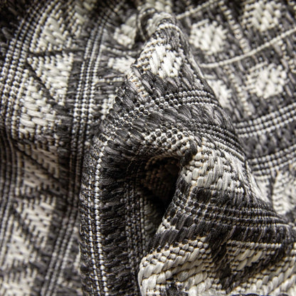 Arwen Tribal Indoor/Outdoor Black Textured Rug Well Woven