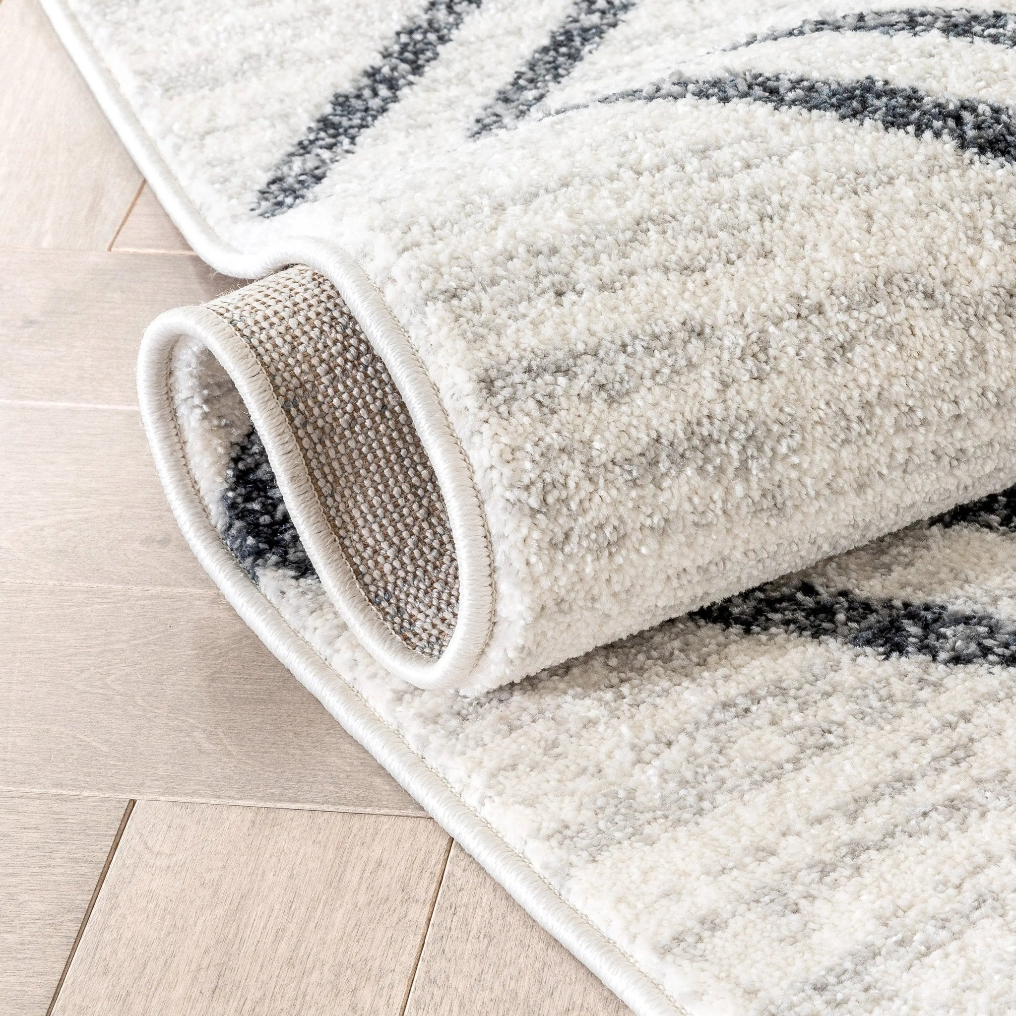 Reeve Modern Chevron Zig-Zag Grey Ivory Kids Rug Well Woven