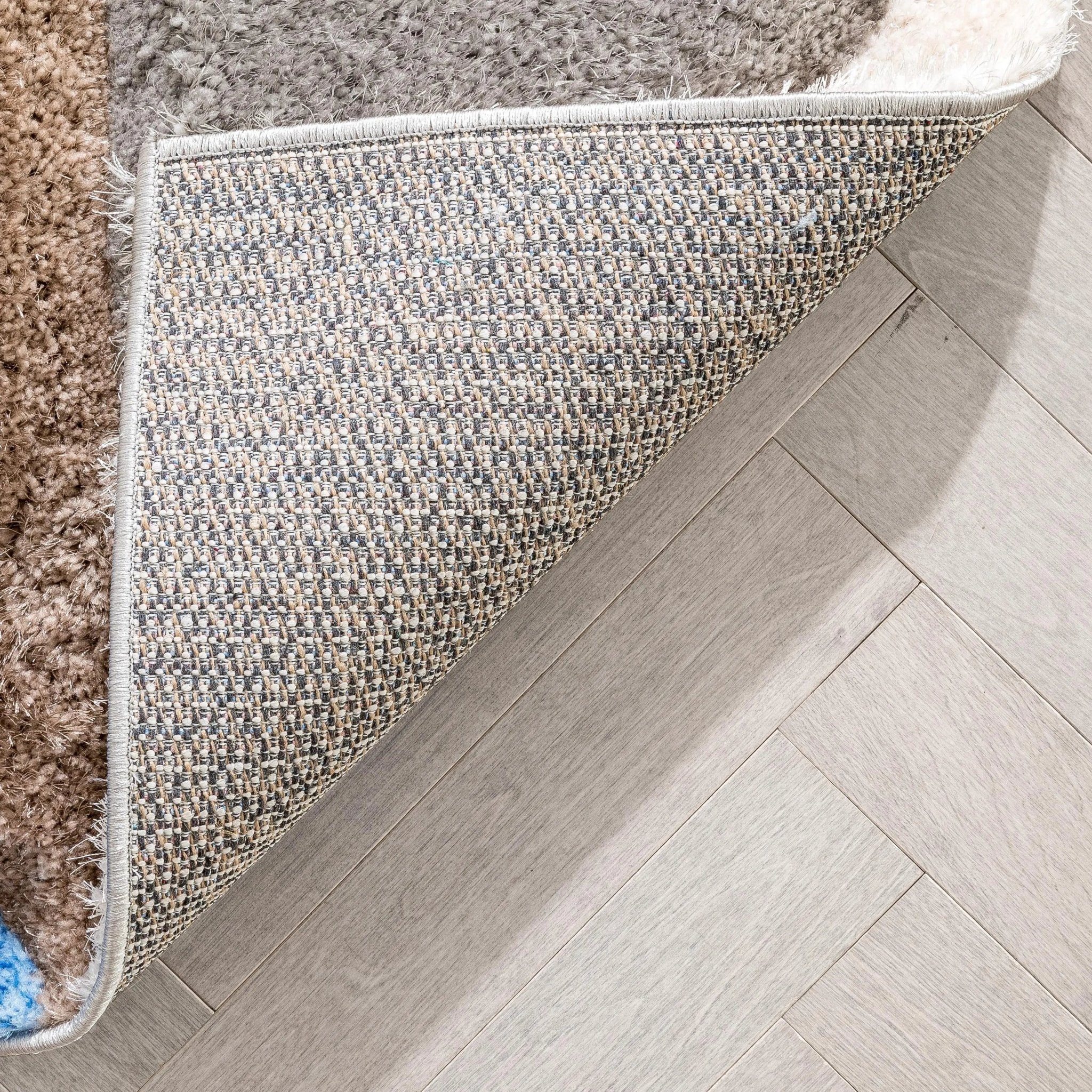 Mika Retro Chevron 3D Textured Shag Grey Light Blue Rug Well Woven