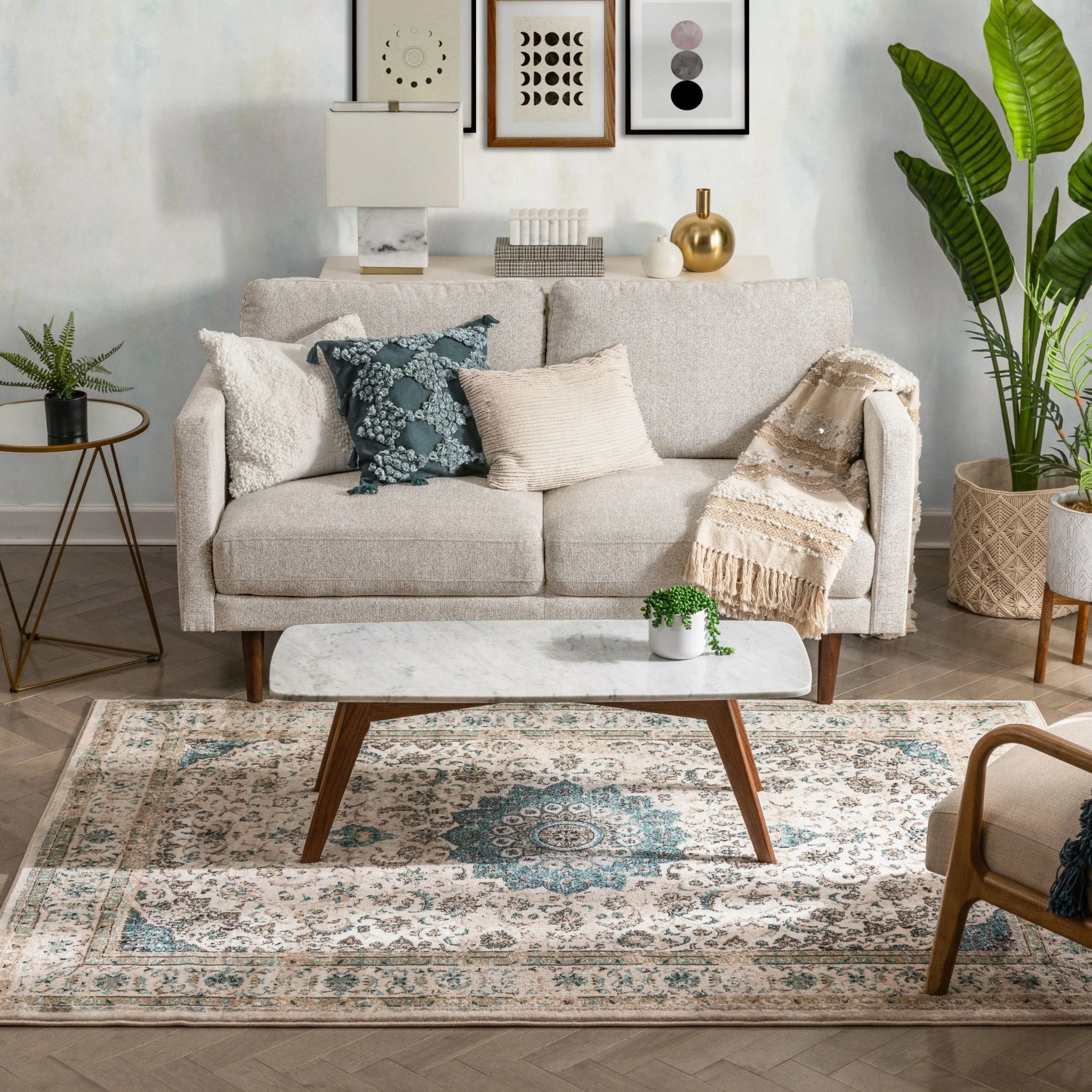 Mahal Beige Vintage Medallion Rug Well Woven