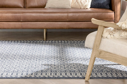 Callista Tribal Trellis Pattern Blue Kilim-Style Rug Well Woven